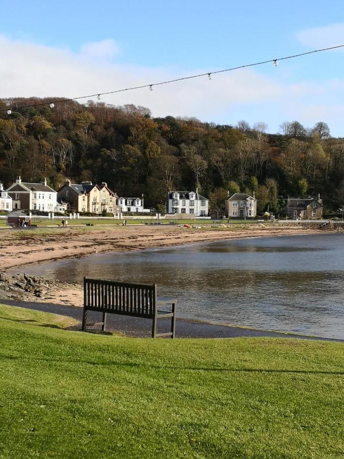 Apartmán Beside The Bay Millport Exteriér fotografie